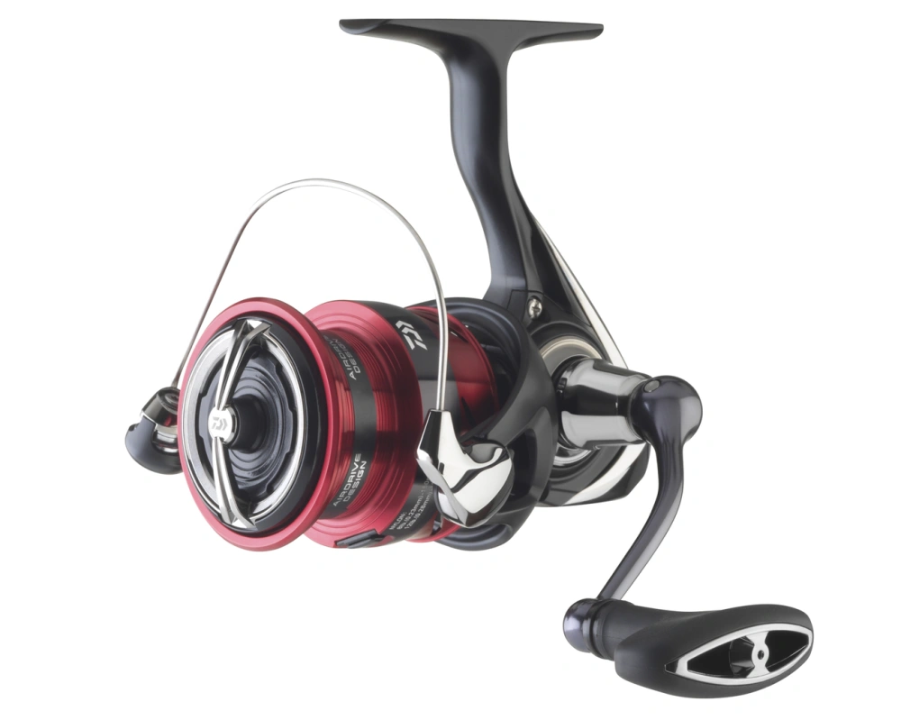 DAIWA PŘÍVLAČOVÝ NAVIJÁK 23 NINJA LT5000-C