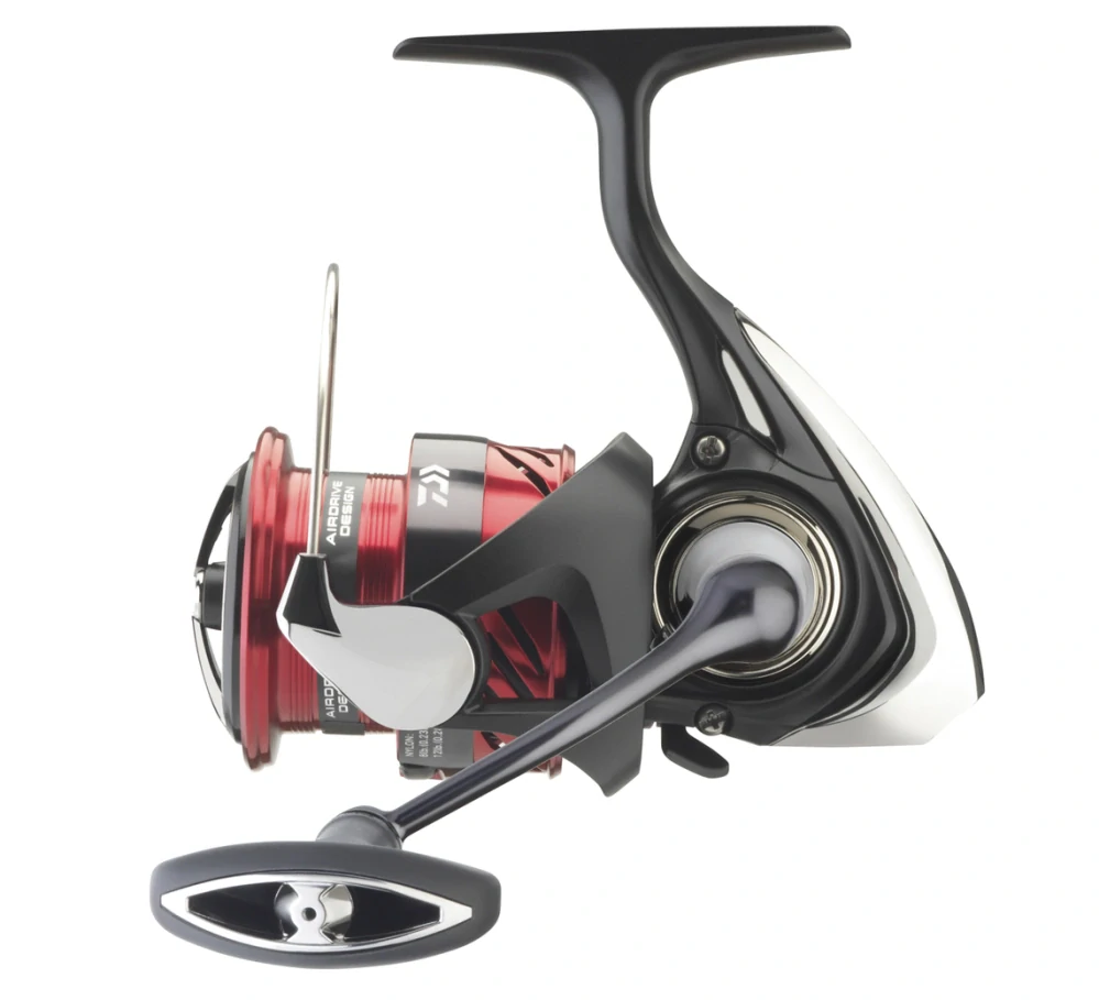 DAIWA PŘÍVLAČOVÝ NAVIJÁK 23 NINJA LT5000-C